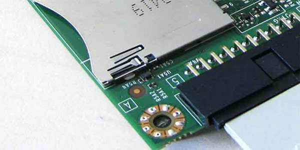 How are PCB mouse bites created?
