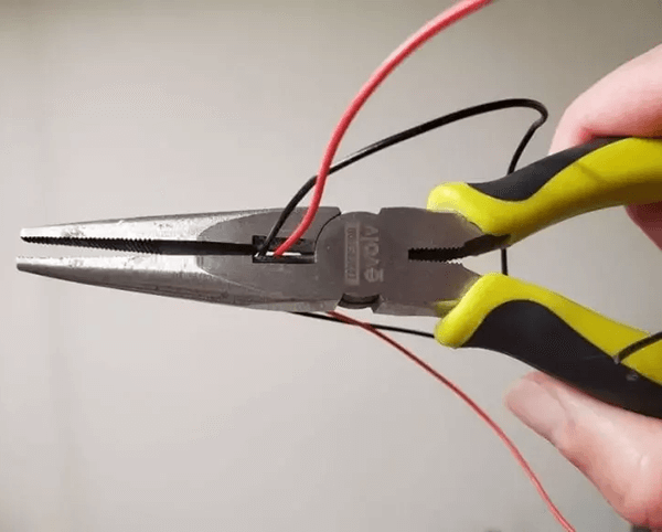 How to cut wire without wire cutters?