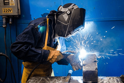 What Size Breaker Do I Need for a 220V Welder?