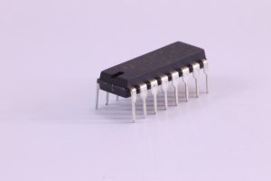 What is integrated circuit in transistor?
