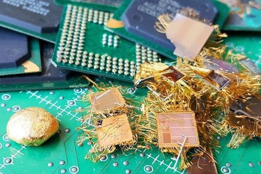 How To Recover Gold From Computer IC？